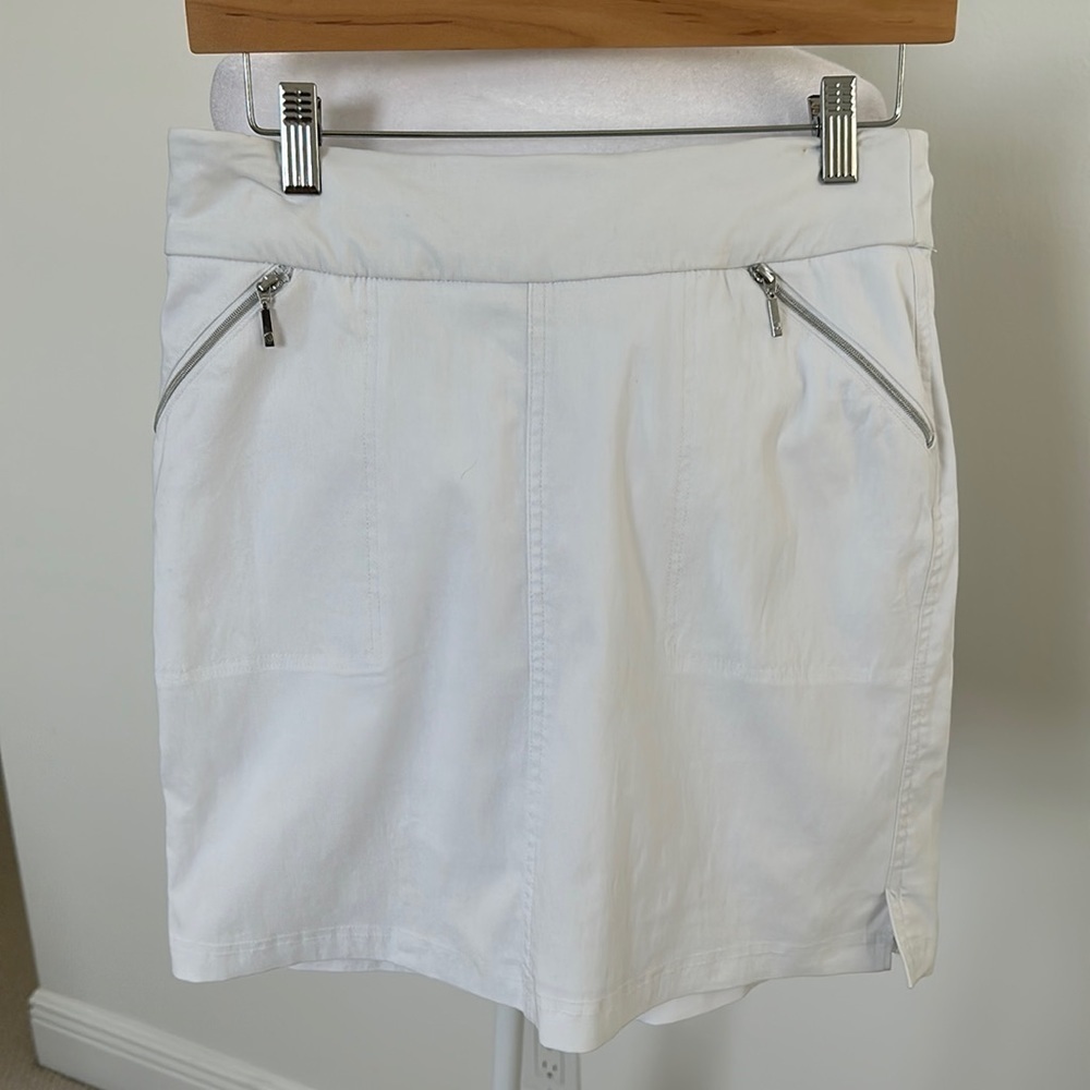 GGblue luxe white skort, size 4